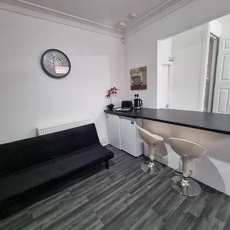 Be Our Guest! Stylish-free Parking-central Location *
