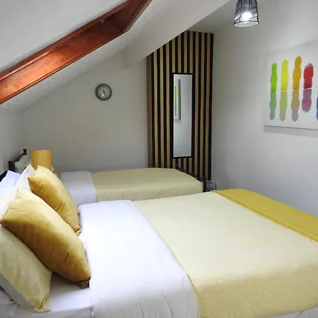 Be Our Guest! Stylish-free Parking-central Location Apartment Leeds (West Yorkshire)