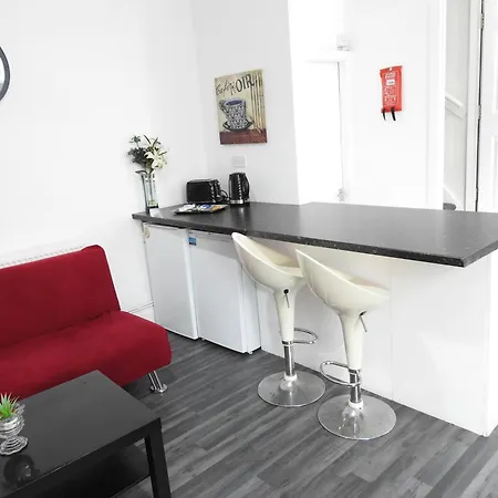 Be Our Guest! Stylish-free Parking-central Location *