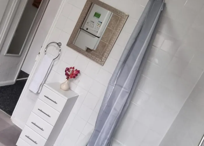 Be Our Guest! Stylish-central Location-comfy-cosy Leeds (West Yorkshire)